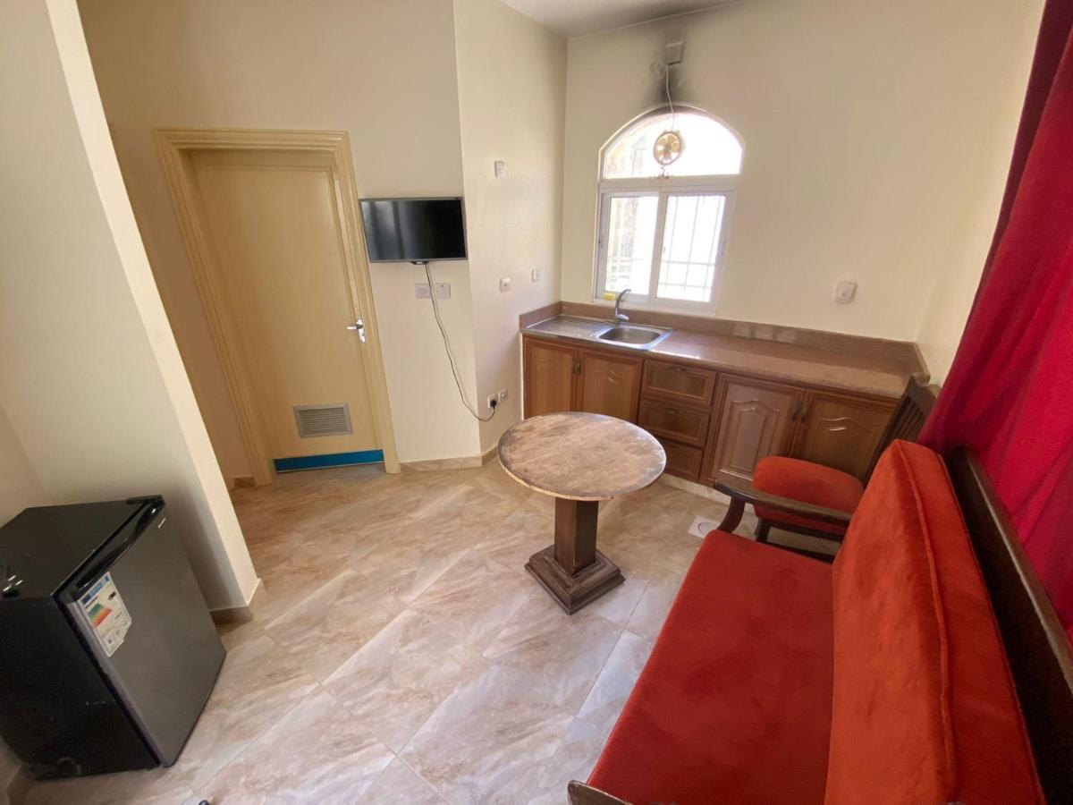 Afra Hot Springs Chalets At-Tafilah エクステリア 写真
