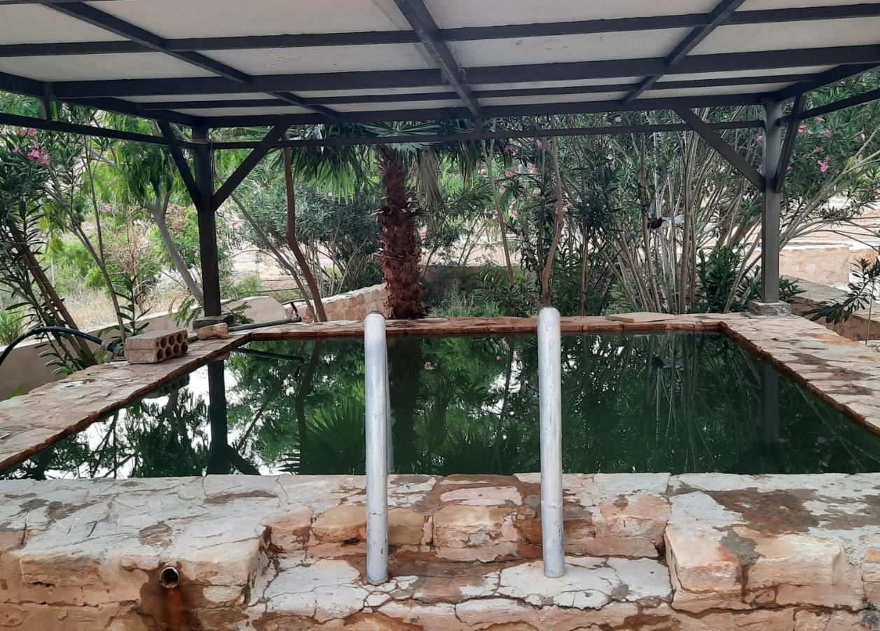 Afra Hot Springs Chalets At-Tafilah エクステリア 写真