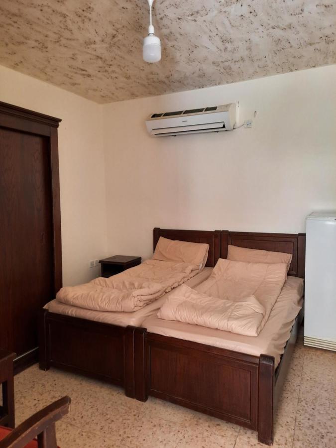 Afra Hot Springs Chalets At-Tafilah エクステリア 写真